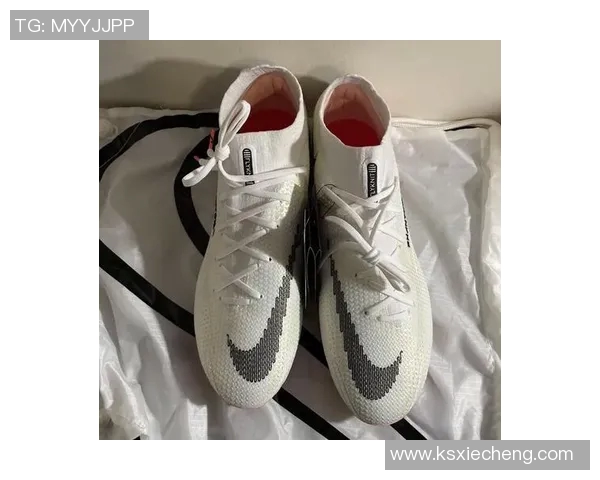 球星同款最帅足球鞋大集合,打造你专属的冠军脚步 球星同款最帅足球鞋大集合,打造你专属的冠军脚步