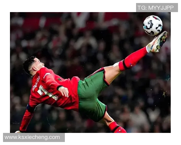 足球传奇星辉闪耀:全景展示全球球星专属收藏品与纪念物件的独特魅力 足球传奇星辉闪耀:全景展示全球球星专属收藏品与纪念物件的独特魅力